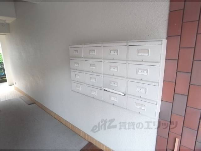 エントランス　集合ポストです。