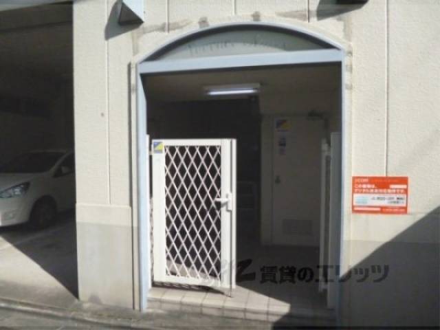 エントランス　正面入り口