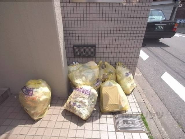 ゴミ収集所