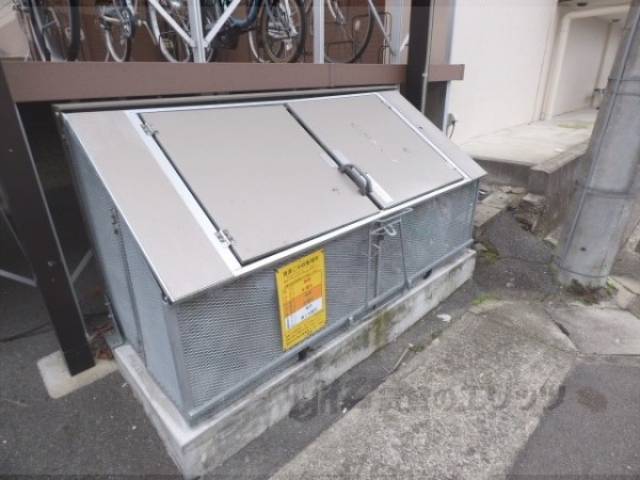 ゴミ置き場　資源ごみ