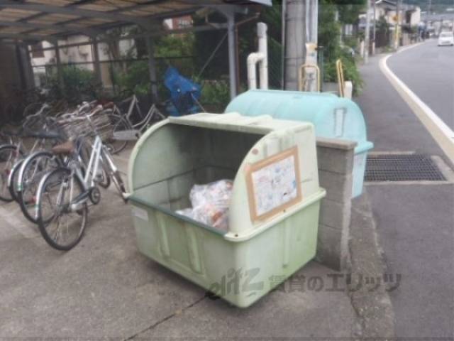 ゴミ出し塲