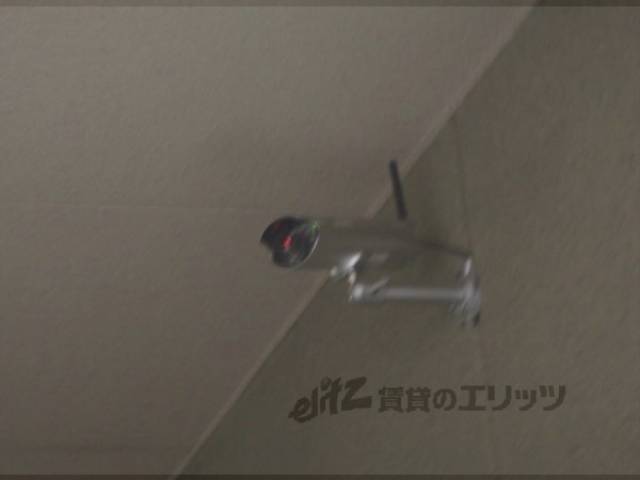 監視カメラ