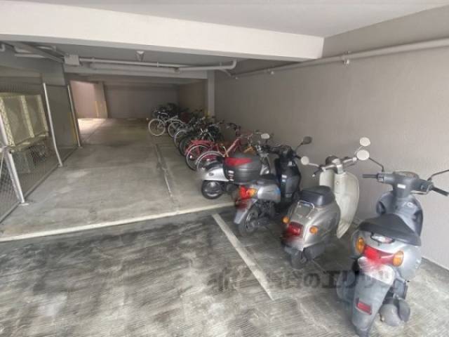 駐輪場