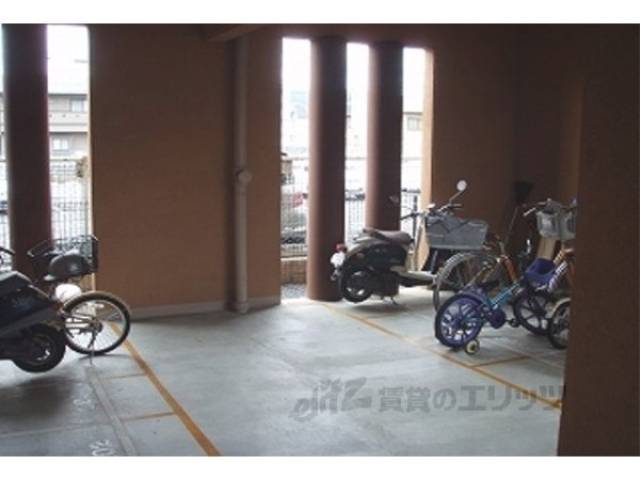 駐輪場