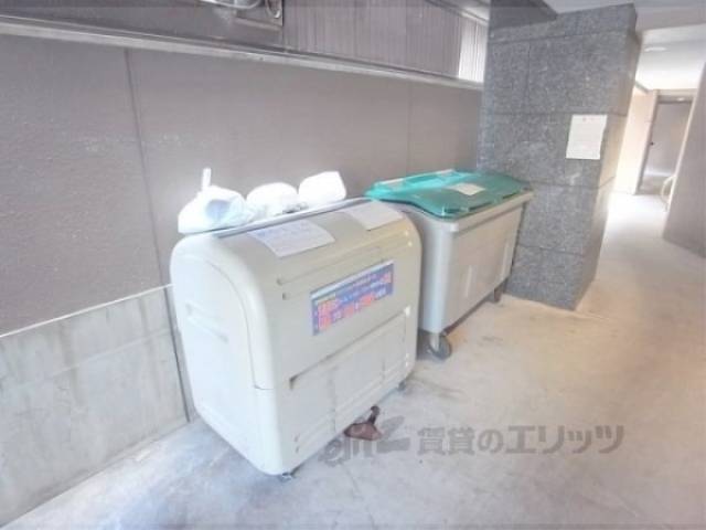 ゴミ置き場