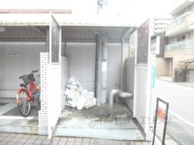 ゴミ置き場