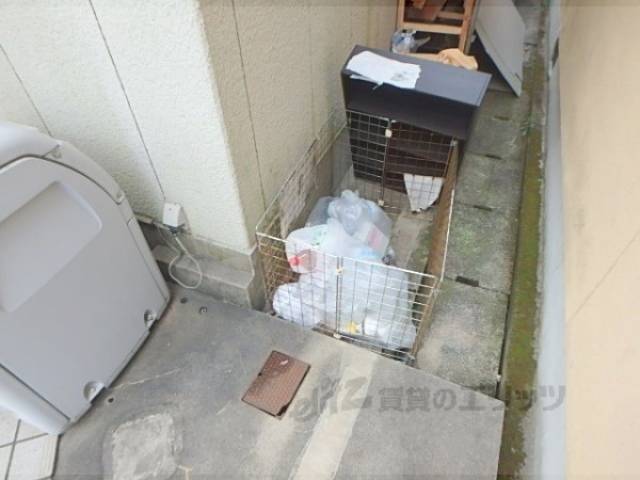 ごみボックス