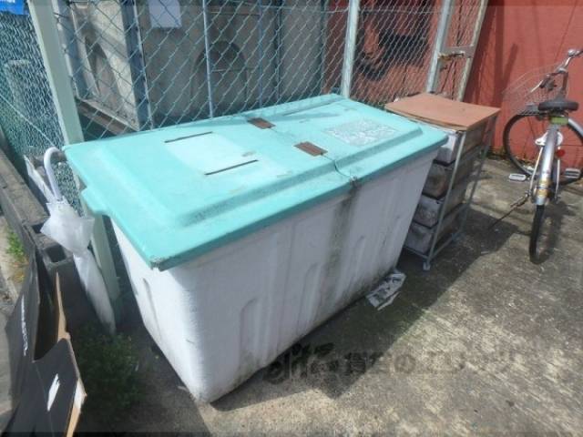 ゴミ捨て場