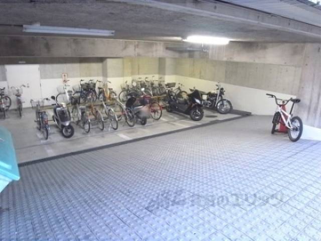 駐輪場
