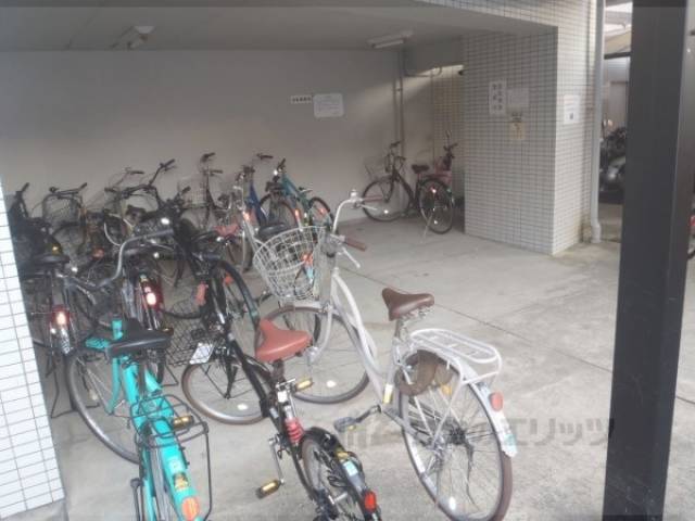 駐輪場