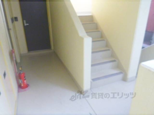 通路　階段