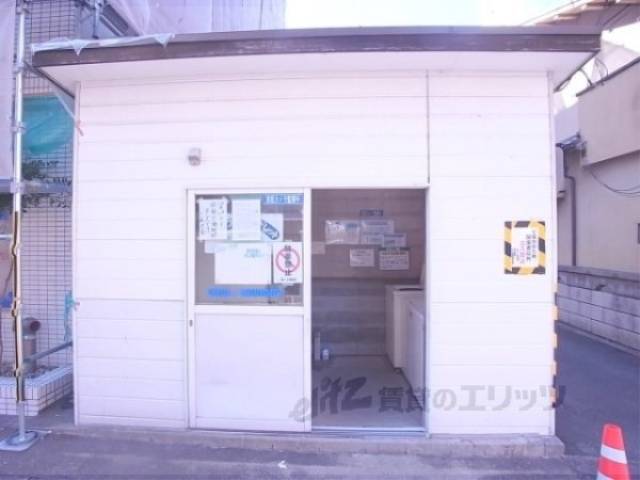 共用ランドリー小屋