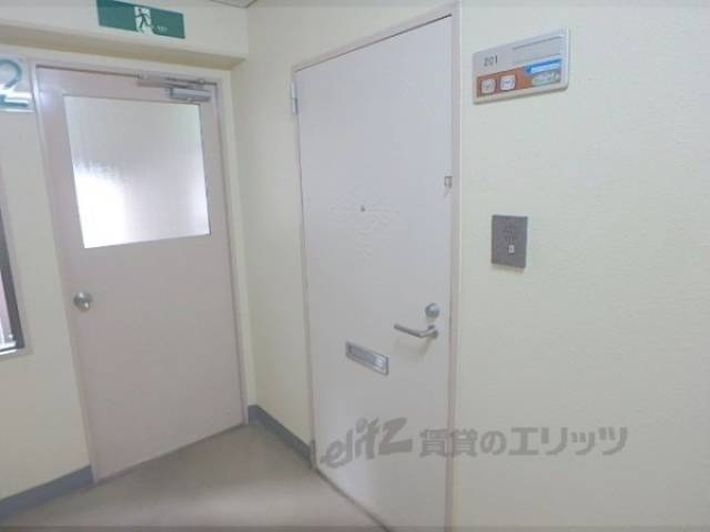 玄関ドア