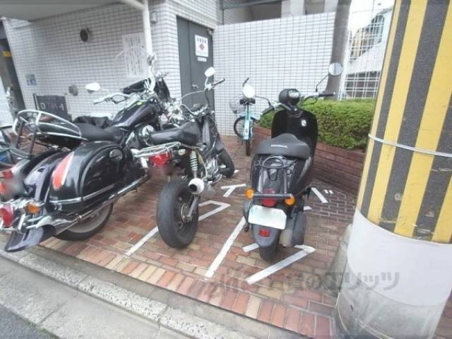 駐輪場　バイク置き場