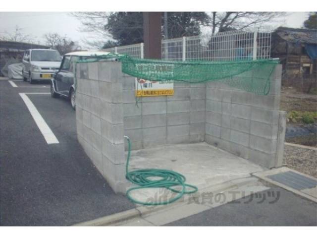 ゴミ収集ボックス