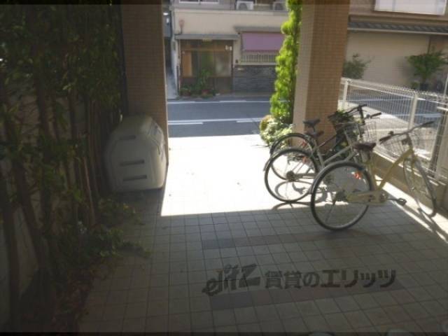駐輪場