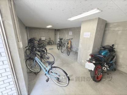 駐輪場
