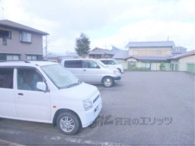 駐車場　自動販売機