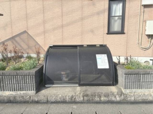 ゴミ置き場　ゴミ箱