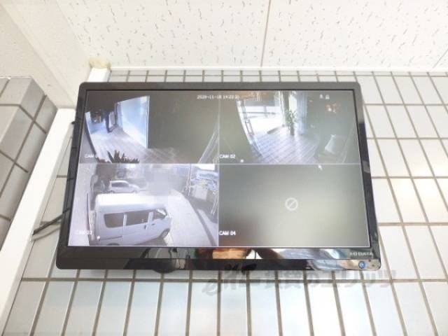 監視カメラモニター