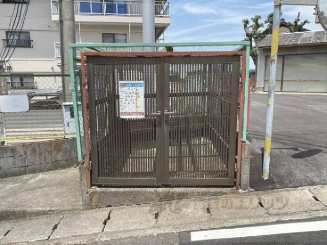ゴミ置き場