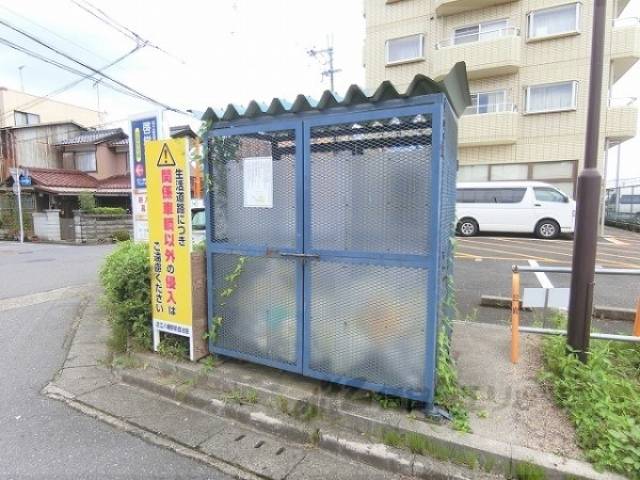 ゴミ置き場