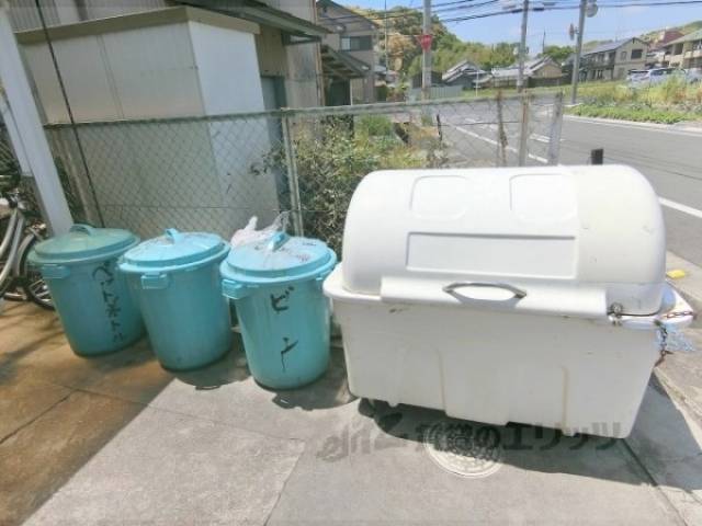 ゴミ置き場
