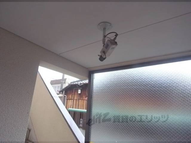 監視カメラ