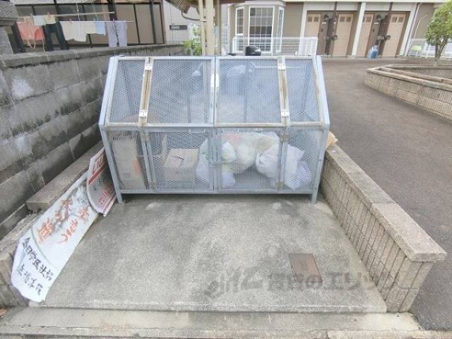 ゴミ置き場