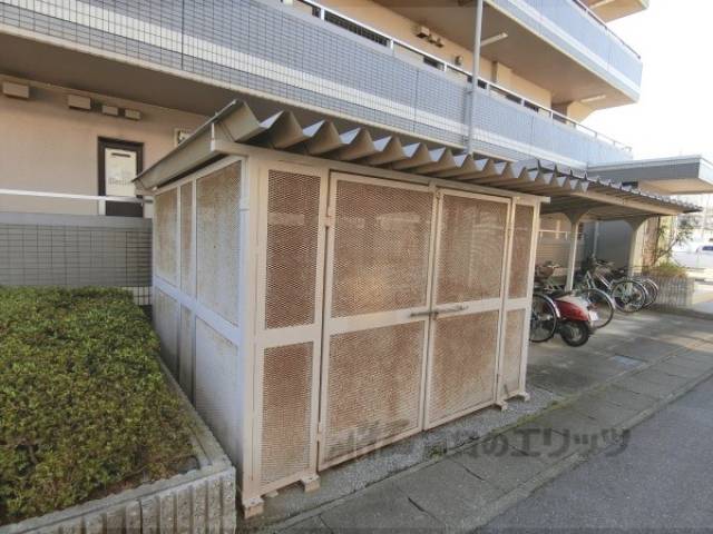 ゴミ置き場