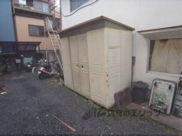 物置小屋