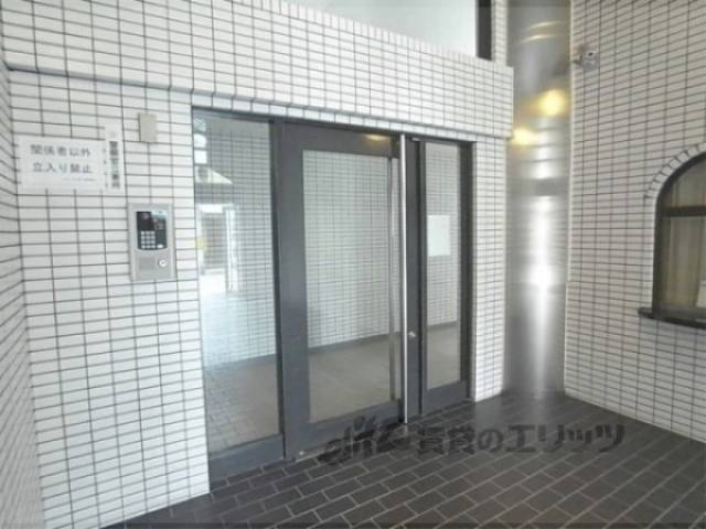 エントランス　オートロック