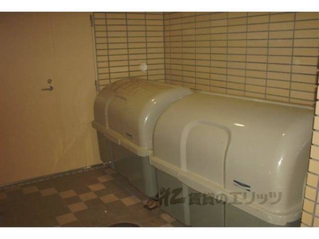 ダストボックス