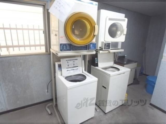 共用洗濯機　乾燥機