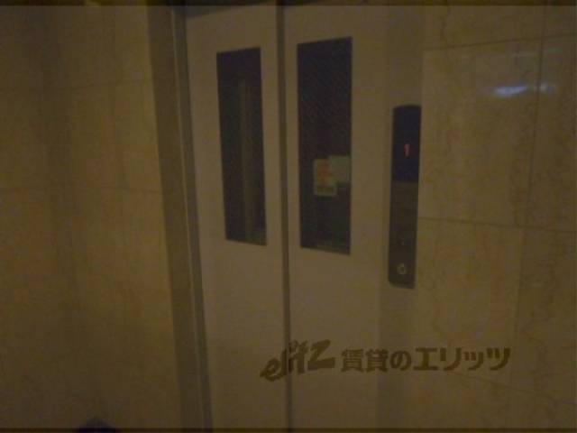 エレベーター
