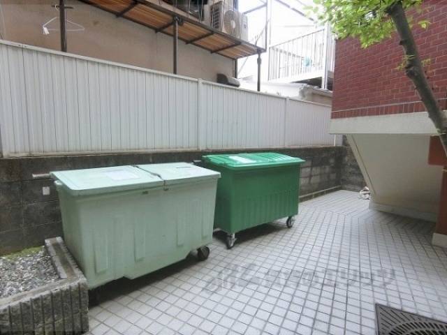 ゴミ置き場