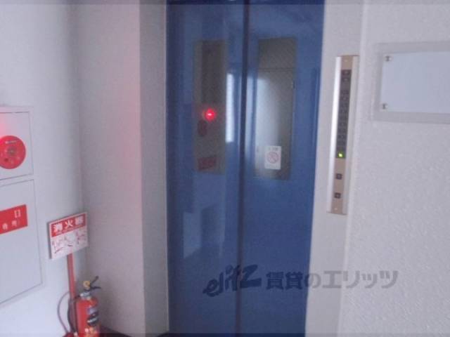 エレベーター