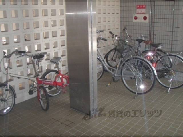 駐輪場