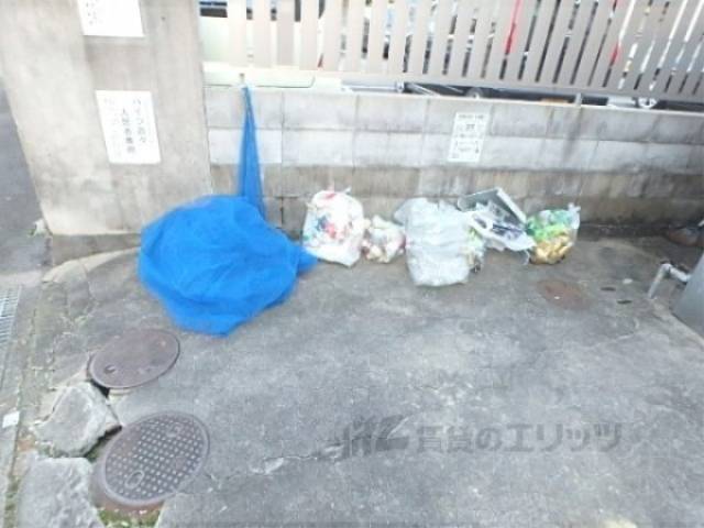 ゴミ出し場