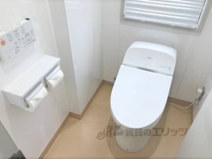 ２階共用男性トイレ