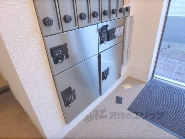 宅配ボックス