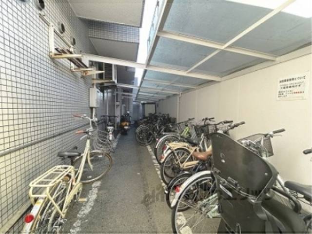 駐輪場