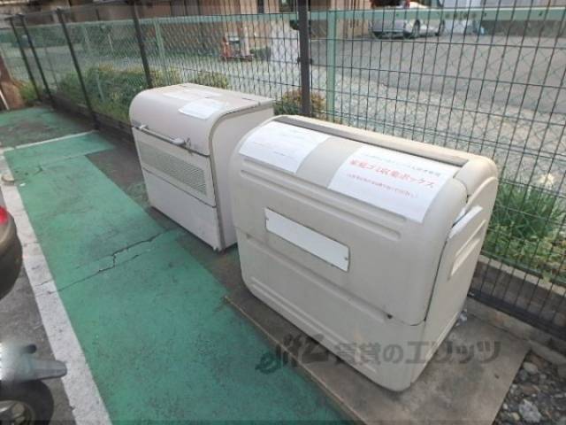 ごみ捨て場