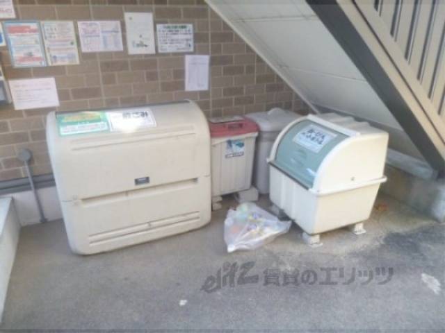 ゴミ置き場　ゴミボックス