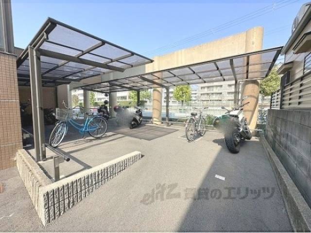 バイク置場