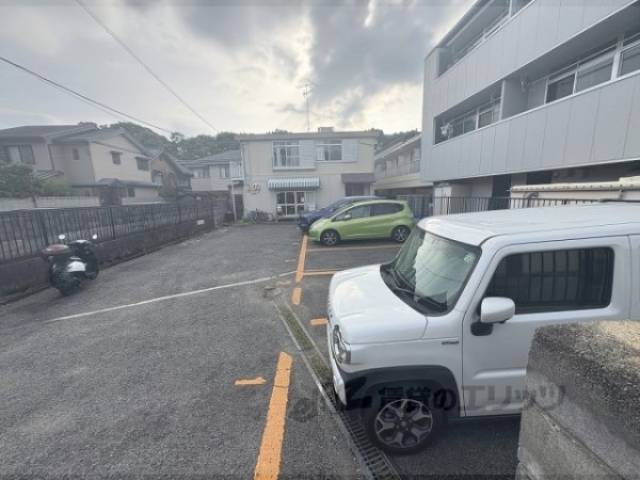 コインパーキング　物件の前はコインパーキングです。