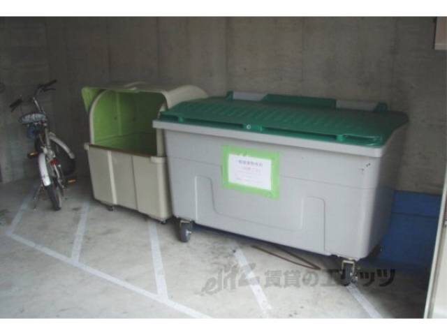 ゴミ置き場