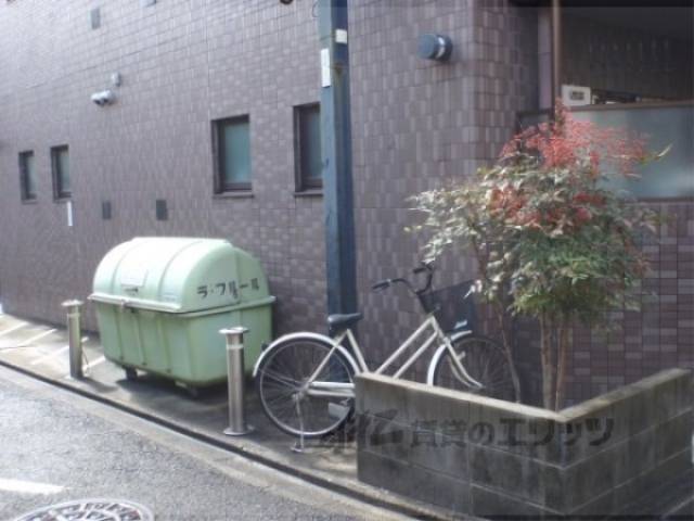 ゴミ置き場