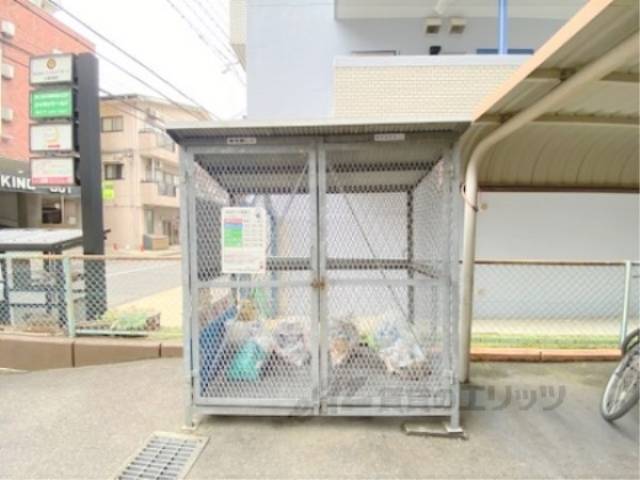 ゴミ置き場