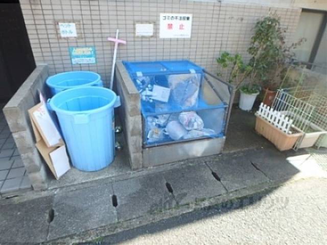 ゴミ置き場